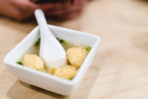 Jeff On The Road - Montreal - Food - Maneki Comptoir Asiat' - Shrimp Wonton Soup