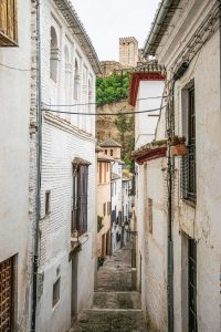 Granada - Costa Del Sol - Espagne - Tabea Damm — https://unsplash.com/photos/GNeydELpos4