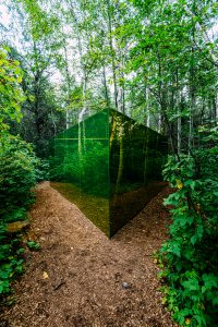 Réflexions colorées  par Hal Ingberg - Jardins de Métis - Festival International de Jardins - Tourisme Bas-Saint-Laurent - Jeff On The Road - All photos are under Copyright  © 2019 Jeff Frenette Photography / dezjeff. To use the photos, please contact me at dezjeff@me.com - http://www.festivalinternationaldejardins.com/Réflexions-colorées/