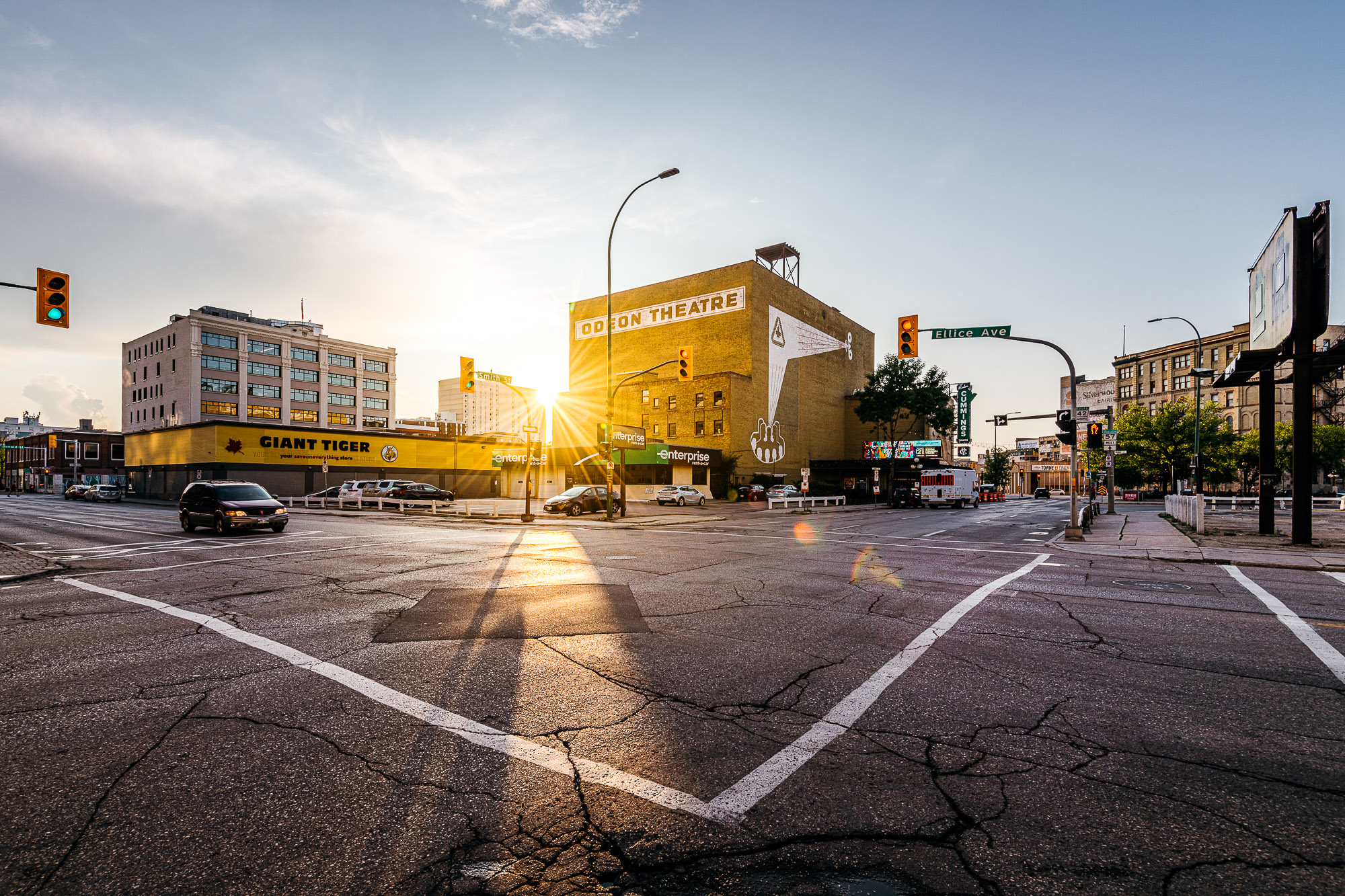 Downtown — Winnipeg — Manitoba — Jeff Frenette Photography — Jeff On The Road - All photos are under Copyright © 2019 Jeff Frenette Photography / dezjeff. To use the photos, please contact me at dezjeff@me.com.