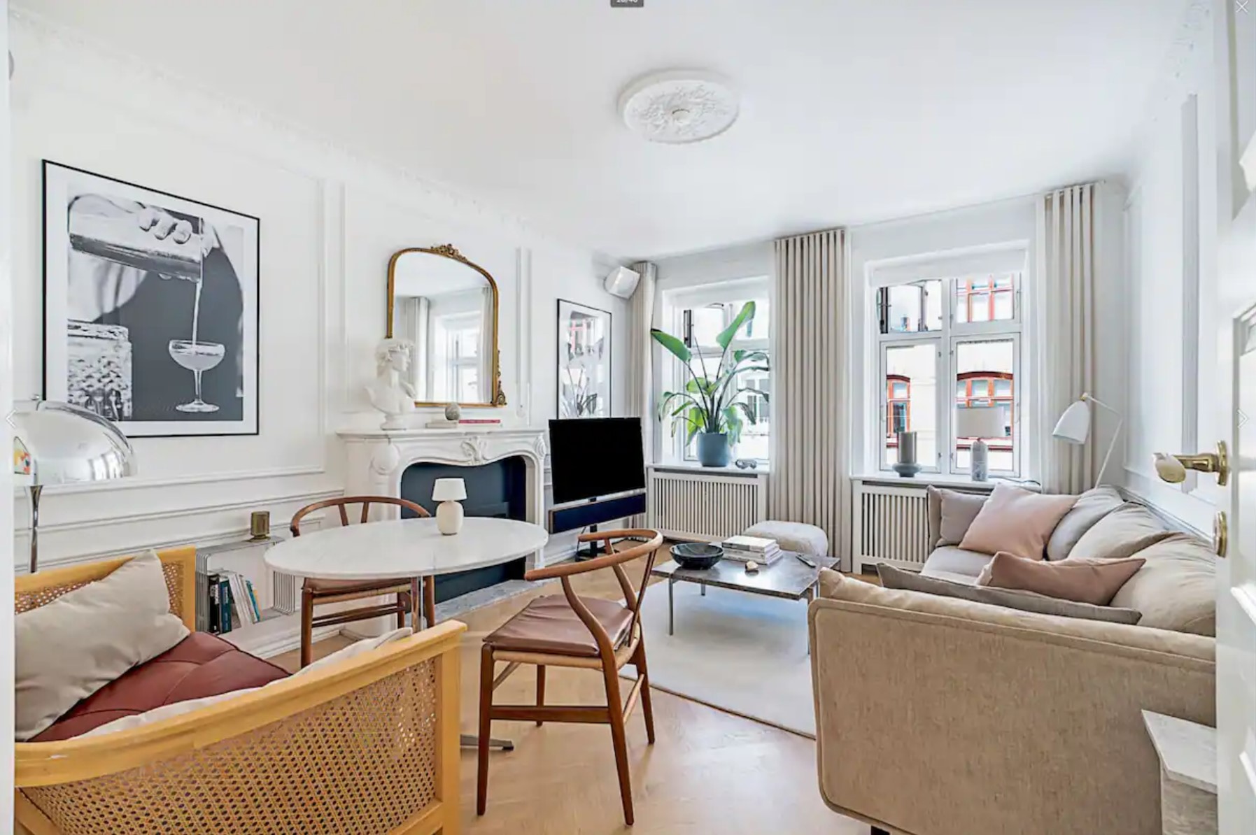 Best Copenhagen Airbnb - Parisian Style in Østerbro area