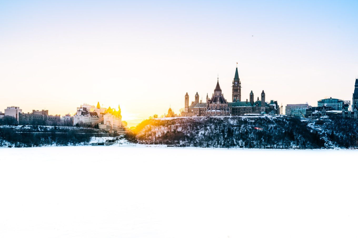 Sunrise in Ottawa, Ontario from Hull, Québec during winter - Ottawa Ultimate Guide For Foodies And Photographers