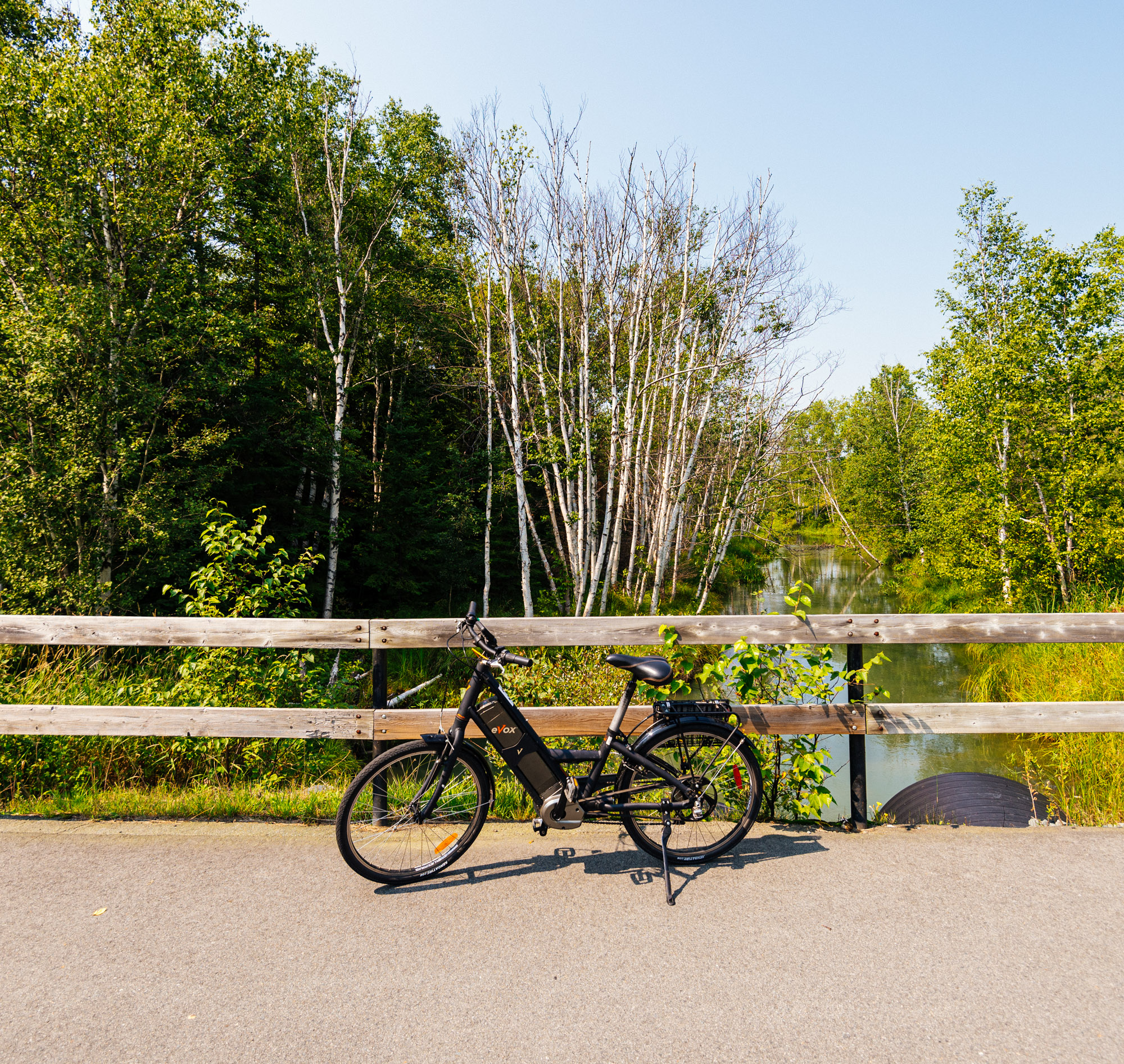 Randonnée vélo électrique au Lac Osisko à Rouyn-Noranda - Abitibi-Témiscamingue - Québec - Canada